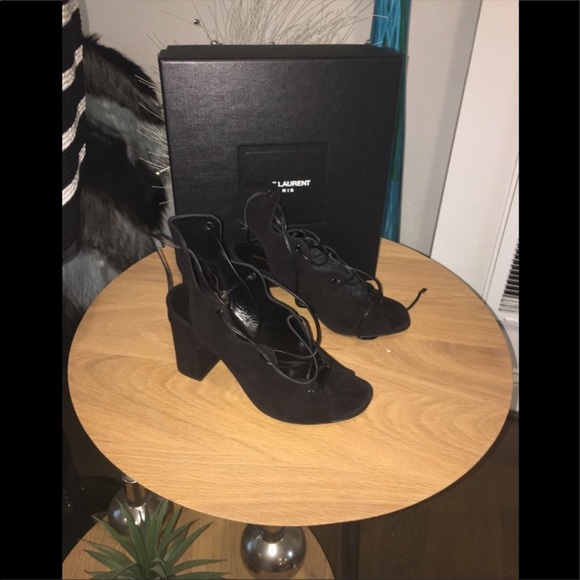 New Saint Laurent Babies Suede Sandals - Picture 2 of 8